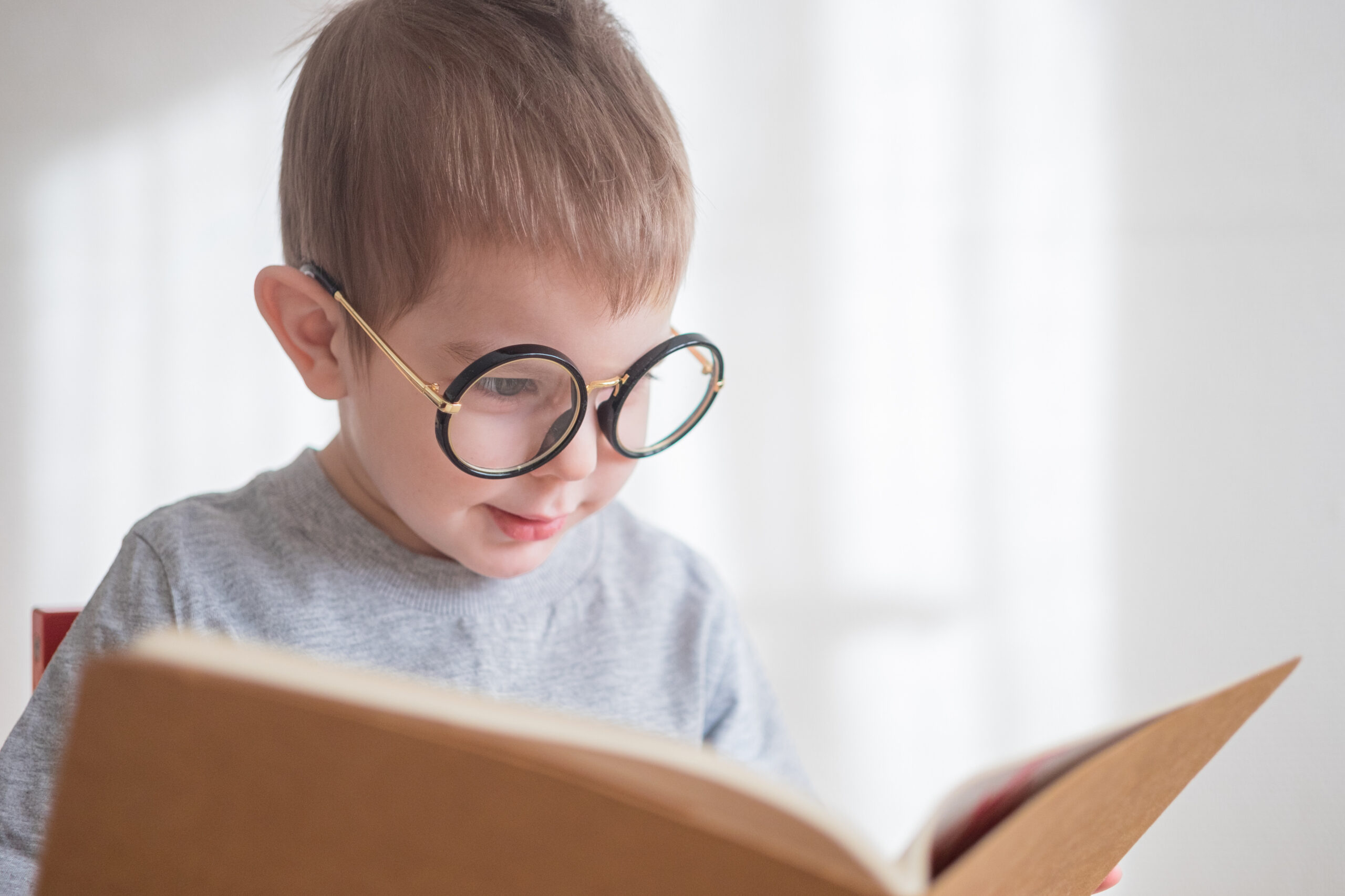 Read more about the article Signs of Vision Problems in Toddlers